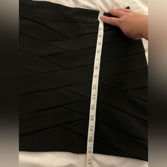 Dynamite Bandage Skirt, Size M - Picture 5 of 5